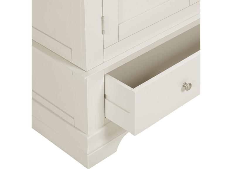 Bordeaux Wardrobe - detail