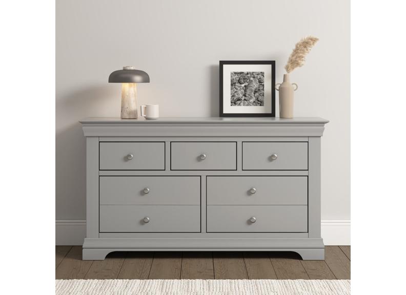 Bordeaux Grey 3+2 Chest - room