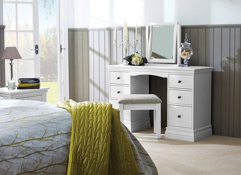 Bordeaux White Bedroom W/Vanity Set
