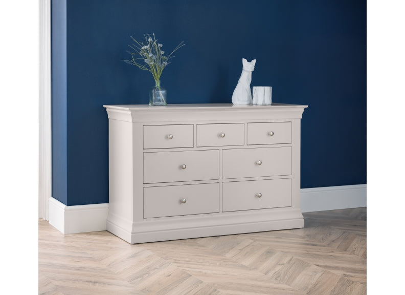 Clermont Grey 3+4 Wide Bedroom Chest - room
