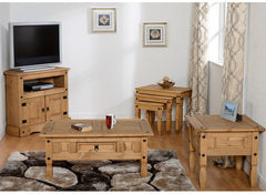 Corona Pine Occasional room