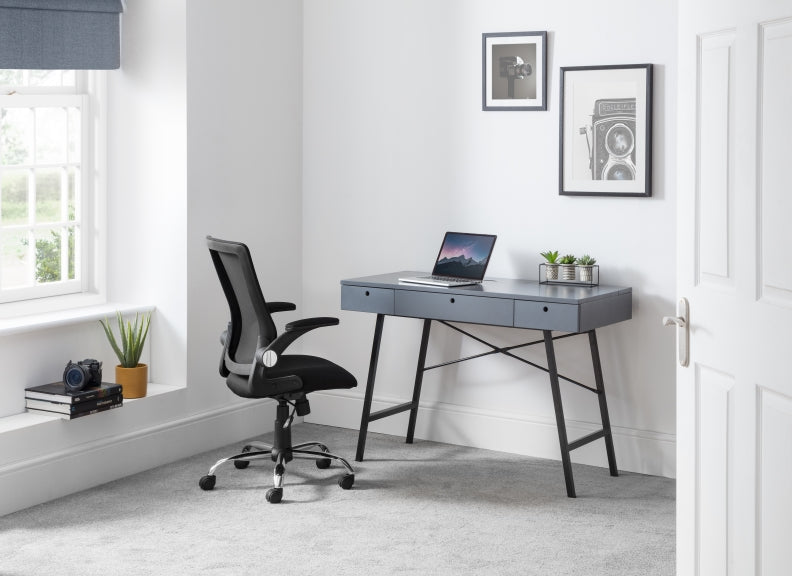 Trianon Desk With Imola Mesh Chair - room