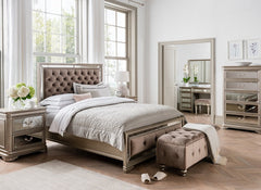 Jessica Bedroom W/Jessica Ottoman