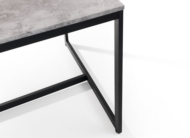 Staten Dining Table - edge