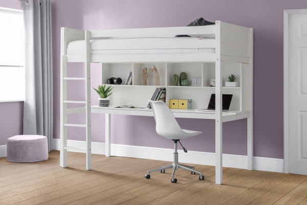 Titan Surf Sleeper - room