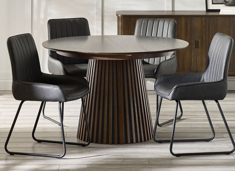 Arya Extending Table W/Soho Dining Chairs