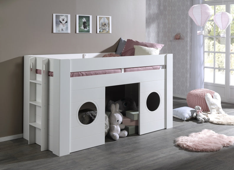 Freya Sleeper - room