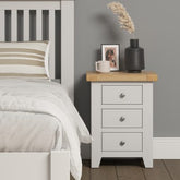Windsor 3 Drawer Bedside – Ivory with Oak Top 625mm (WBF) (Pre-order for September)
