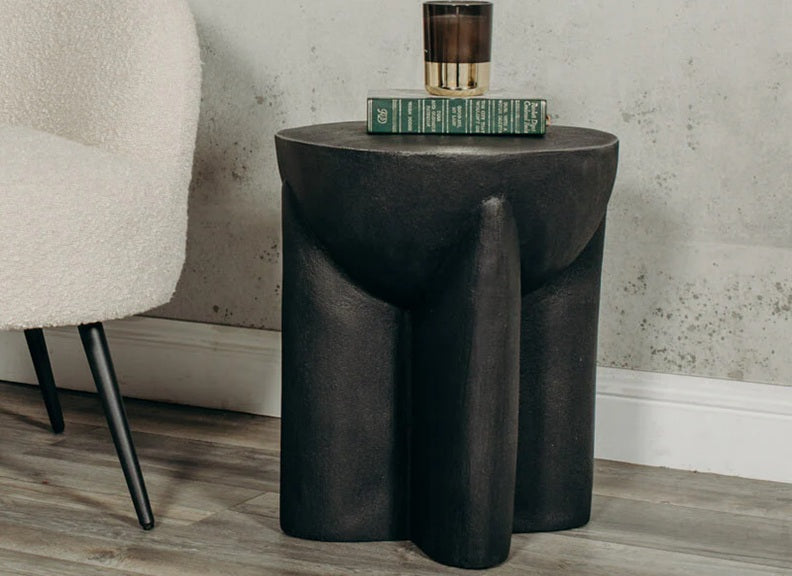 Xia Black Concrete Lamp Table - room