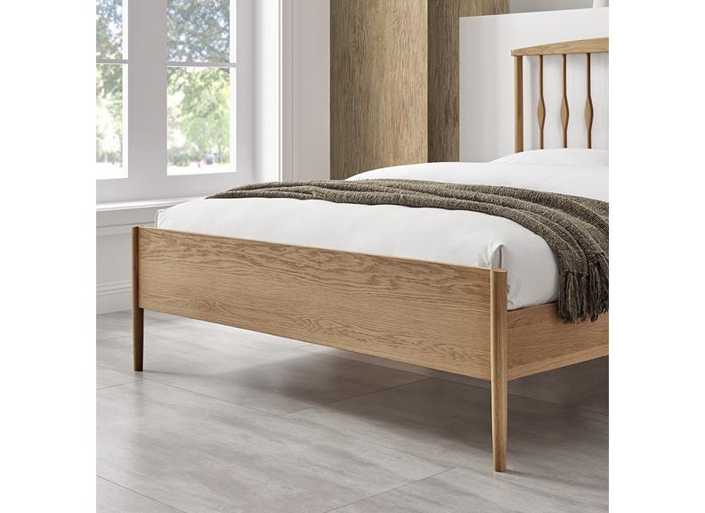 Juno Oak Bed - footend