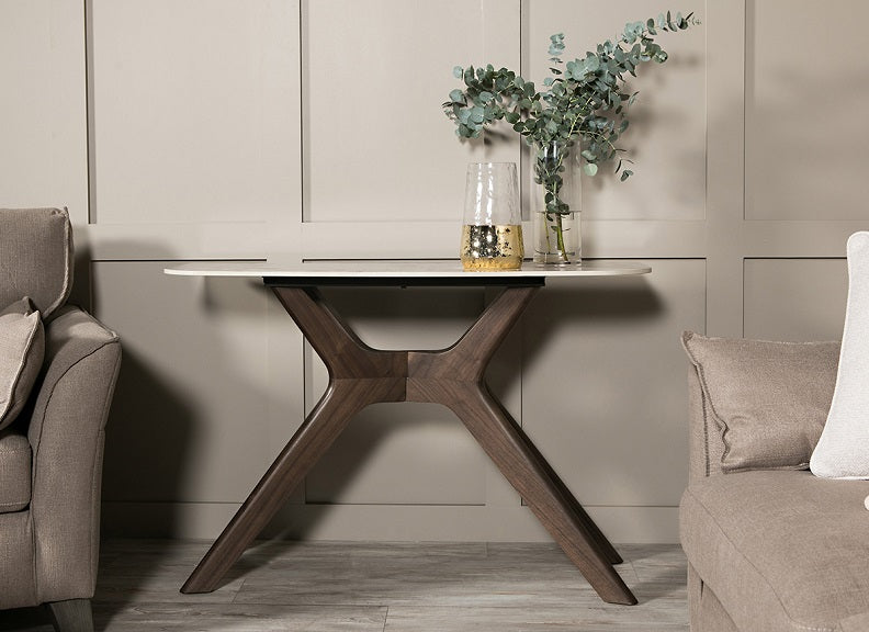 Aryia Console Table - room