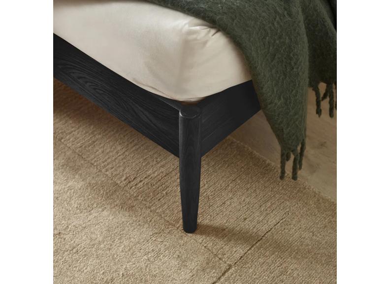 Belton Black Spindle Bed – Solid Oak Wooden Bed Frame with Classic Spindle Headboard