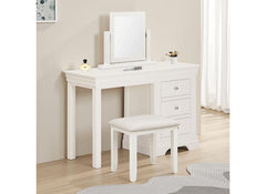 Bordeaux Ivory Bedroom Set - room