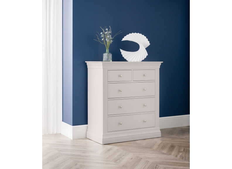 Clermont 2+3 Chest Of Drawers - room
