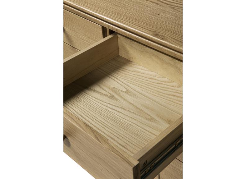 Hadley 3+4 Drawer Wide Chest - detail