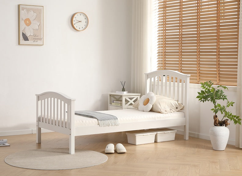 Leslie White Bed - room