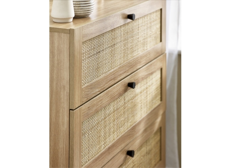 Padstow Three Drawer Chest - detail