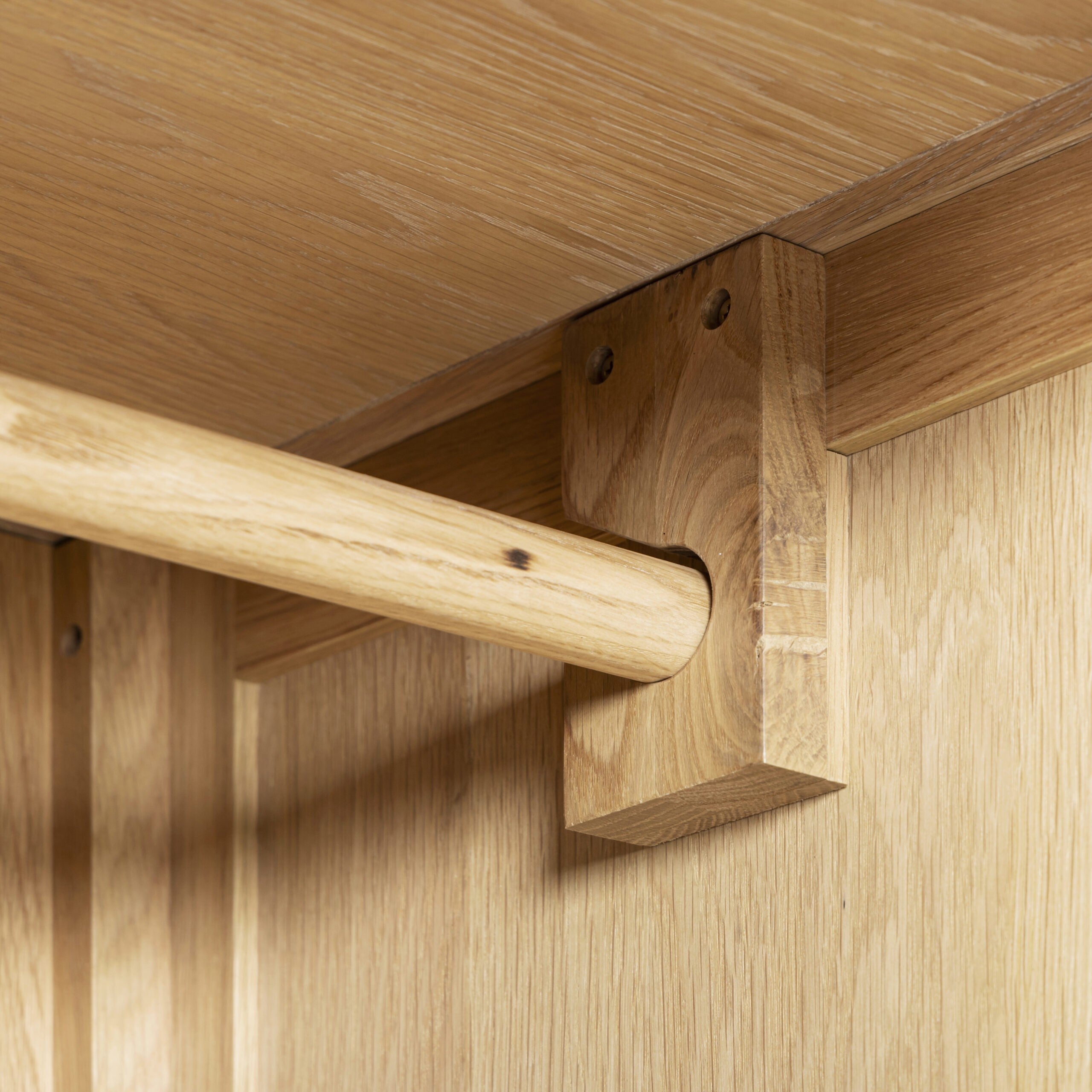 Windsor 3 Door 2 Drawer Wardrobe – Oak (WBF)