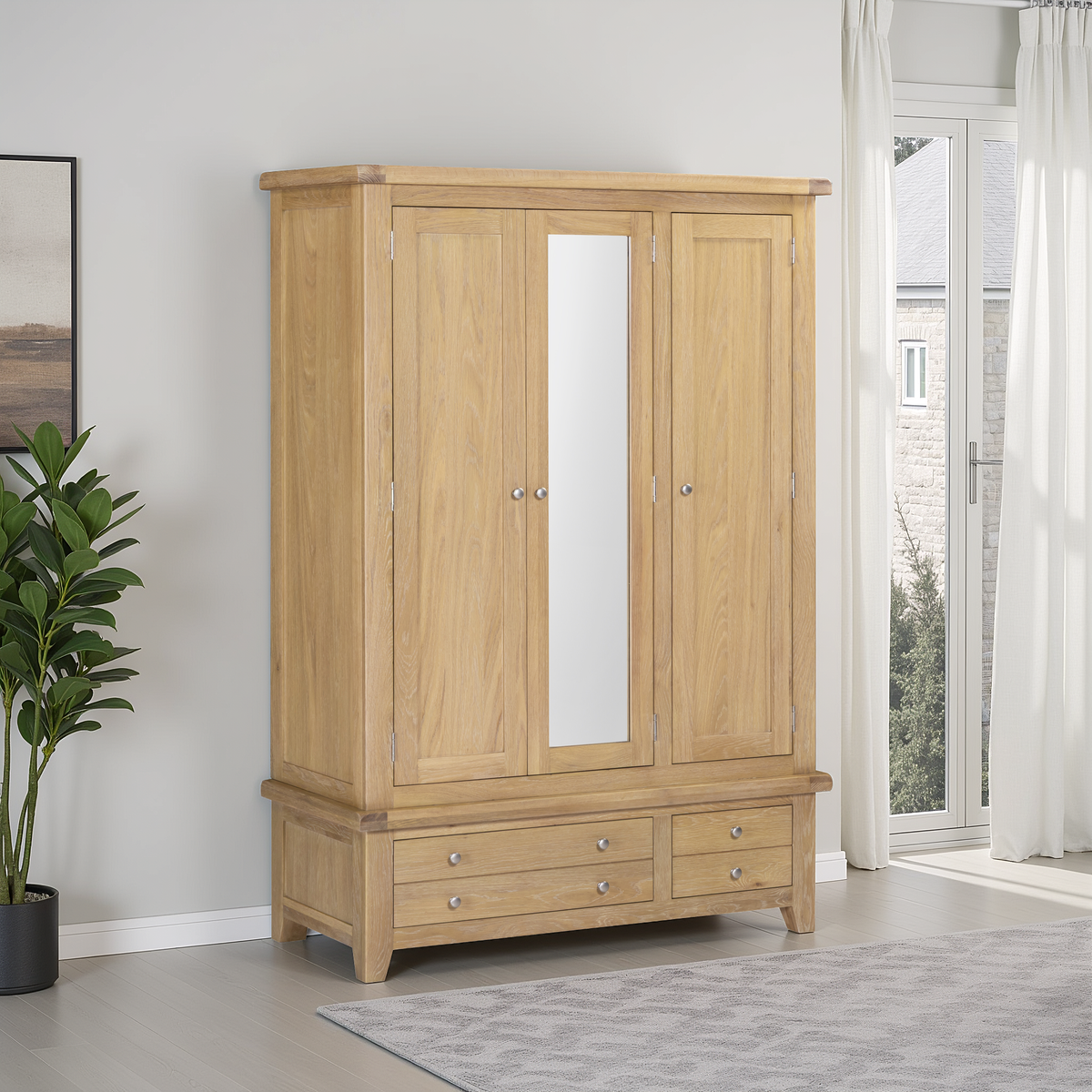 Windsor 3 Door 2 Drawer Wardrobe – Oak (WBF)