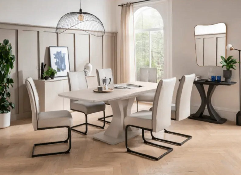 Daiva 1.6 m Extending Dining Sets