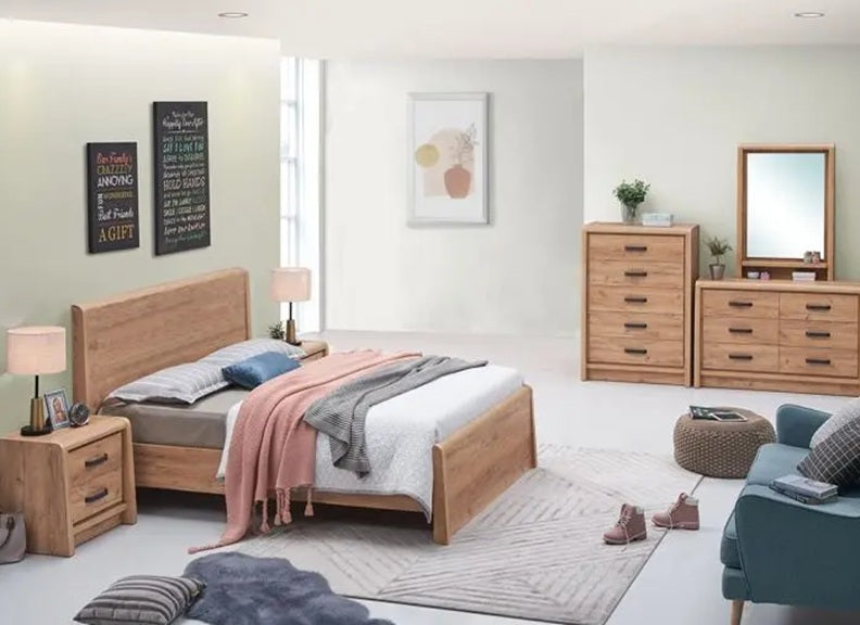 Jack Oak Bedroom