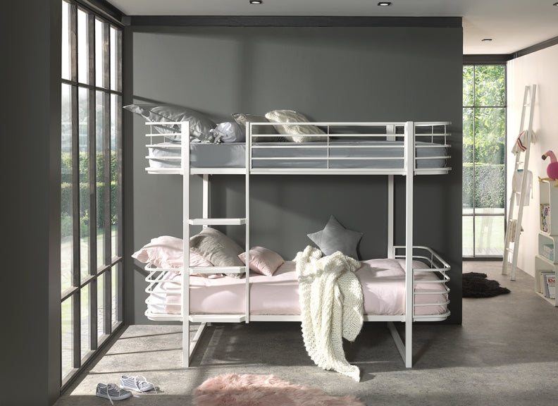 Oscar White Metal Bunk Bed - room