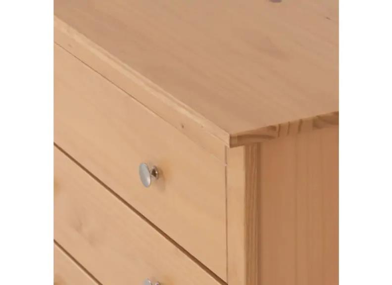 Oslo Pine Four Drawer Chest - detail