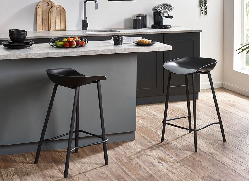 Renzo Black Bar Stool - room