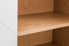 Moritz Oak 4 Door Cabinet - Shelf Detail_lok