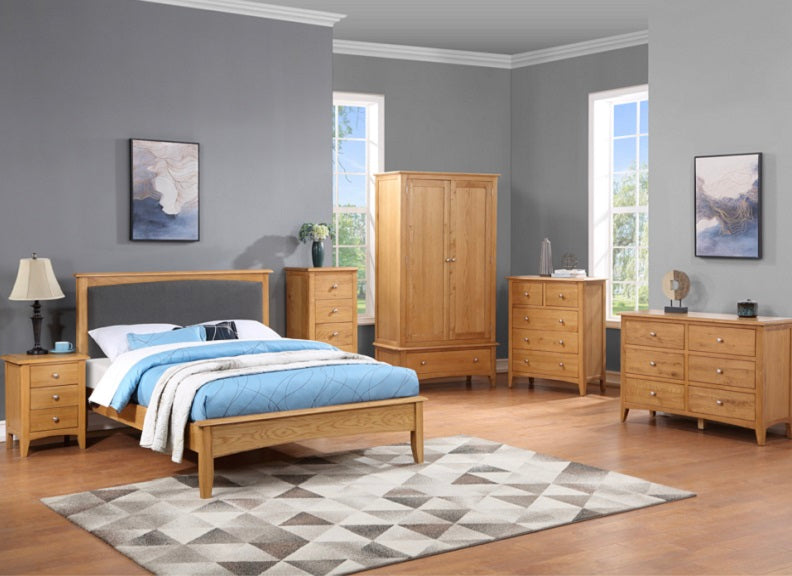 Kilkenny Oak Bedroom
